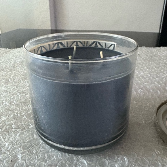 Bath & Body Works BLACK TEAKWOOD 3-Wick Scented Large Candle - Picture 3 of 4